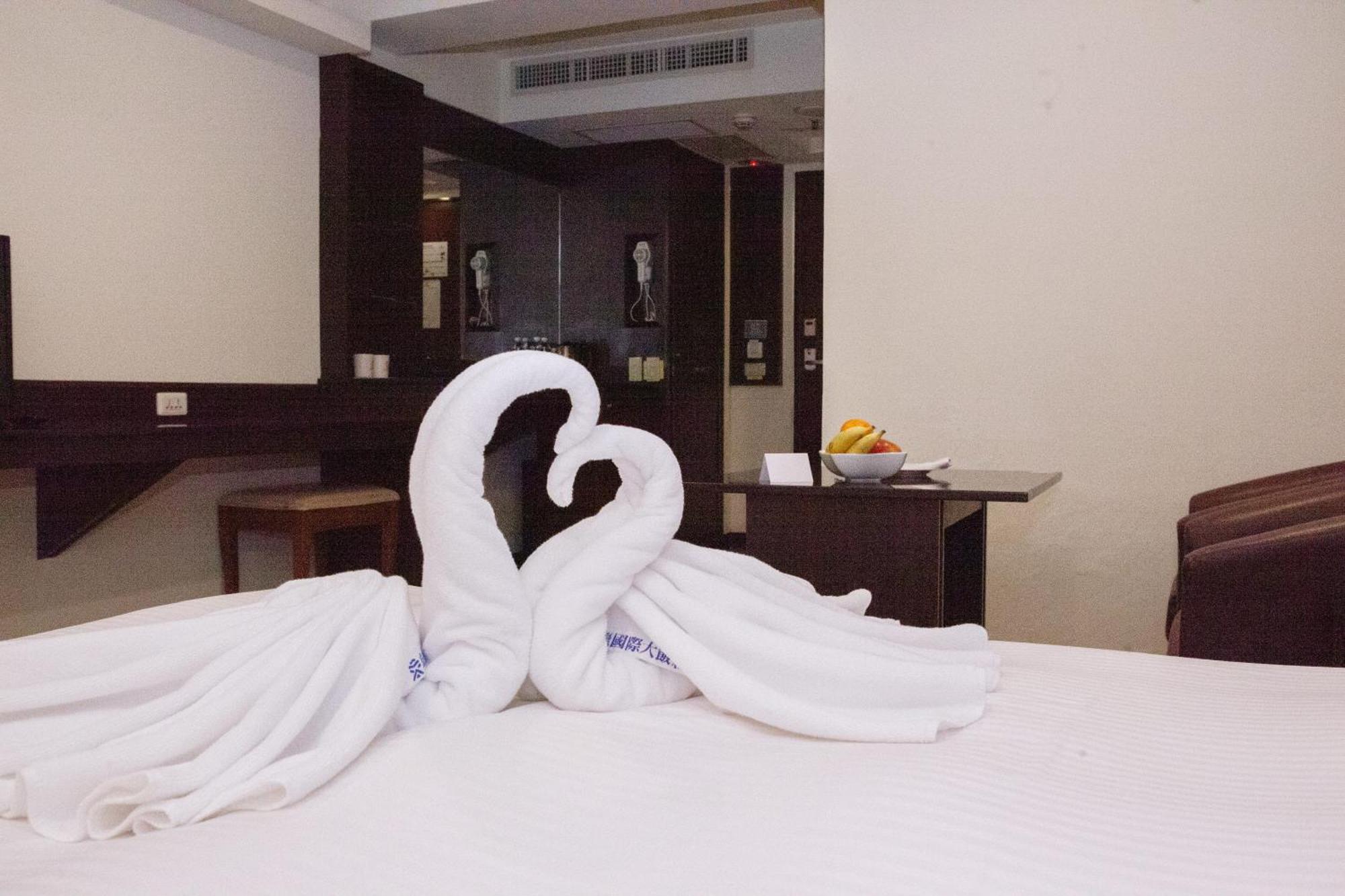 טאיצ'ונג Yuai Fu Hao Hotel מראה חיצוני תמונה