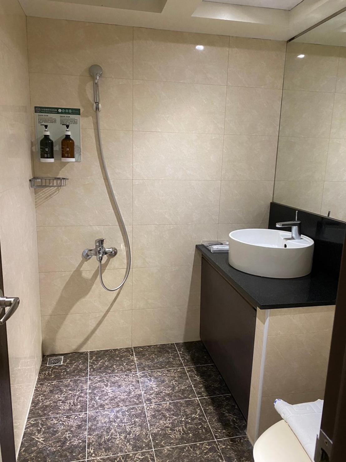 טאיצ'ונג Yuai Fu Hao Hotel מראה חיצוני תמונה