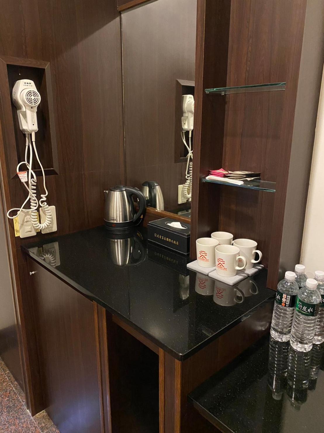 טאיצ'ונג Yuai Fu Hao Hotel מראה חיצוני תמונה